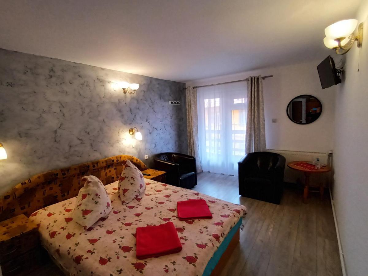 Pension Calborean Talmacel Exterior photo